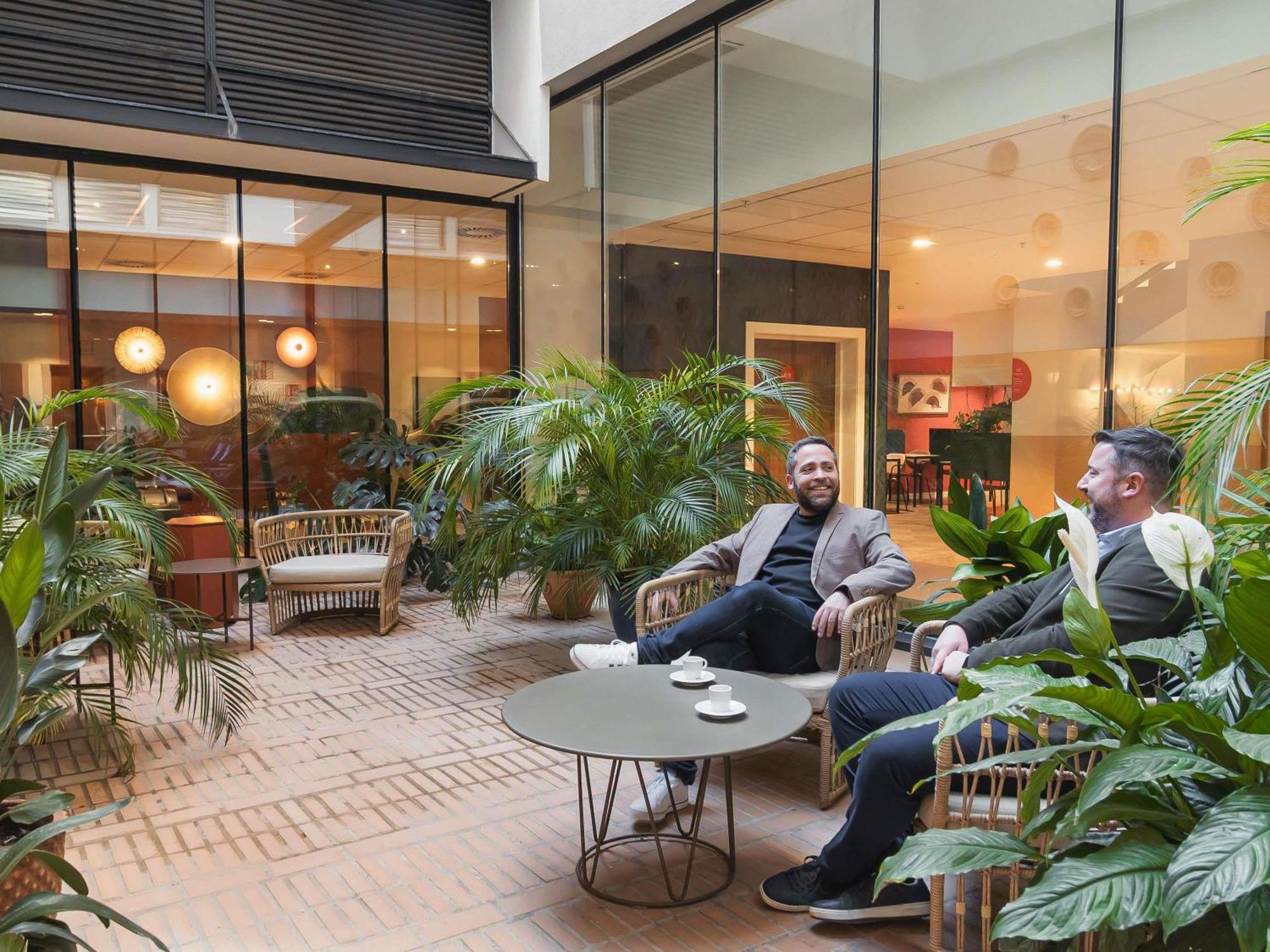 Ibis Styles Sevilla City Santa Justa Eksteriør billede