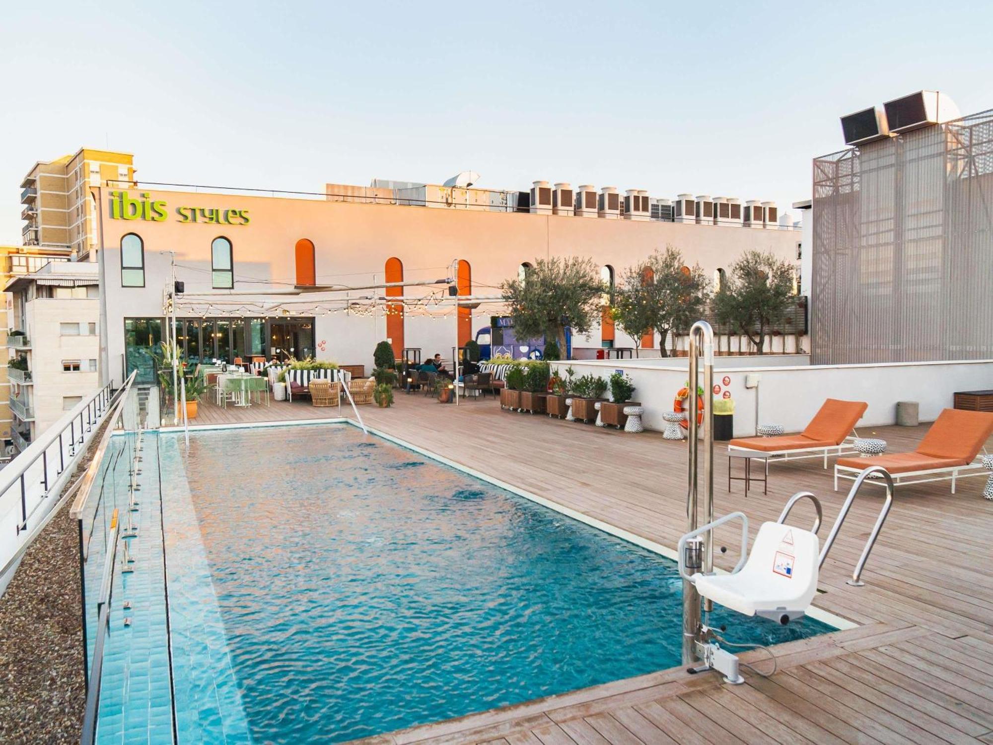 Ibis Styles Sevilla City Santa Justa Eksteriør billede